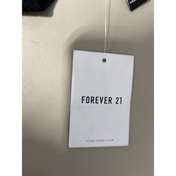 Forever 21 Crop Tank Top Size Large Sleeveless Black Soft Minimalist Casual NEW - Picture 6 of 11